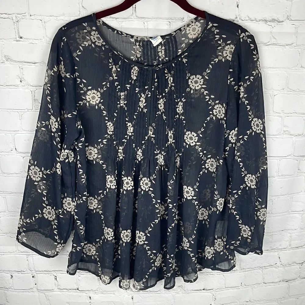 Old Navy Sheer Layering Blouse Size Small